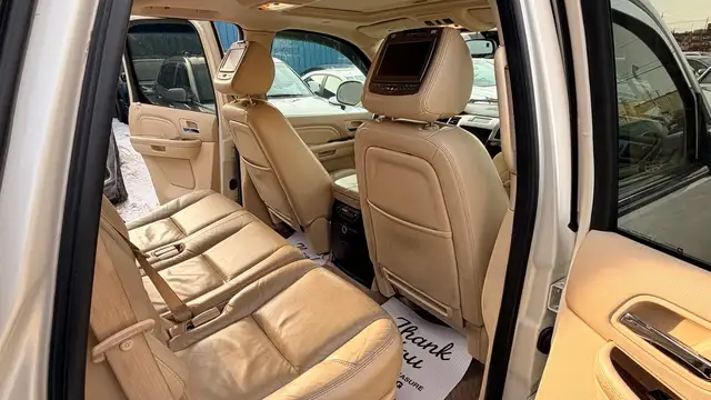 2007 Cadillac Escalade LUXURY - Photo 10