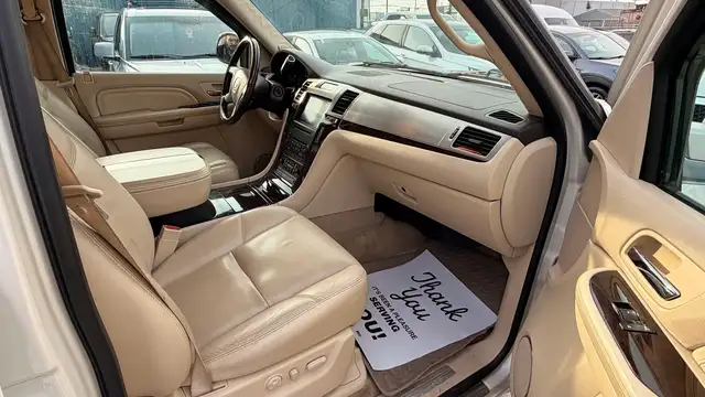 2007 Cadillac Escalade LUXURY - Photo 11