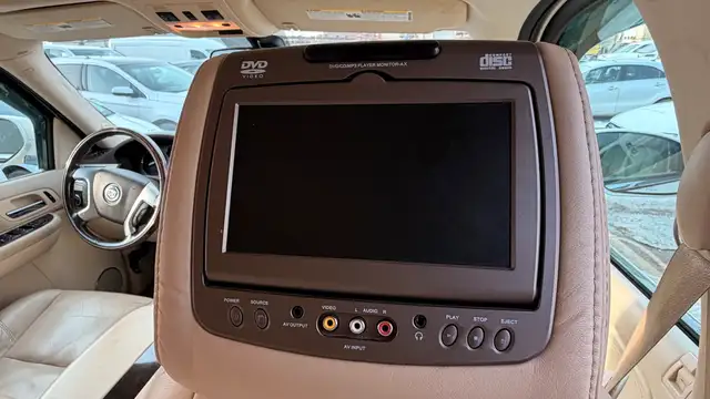 2007 Cadillac Escalade LUXURY - Photo 13