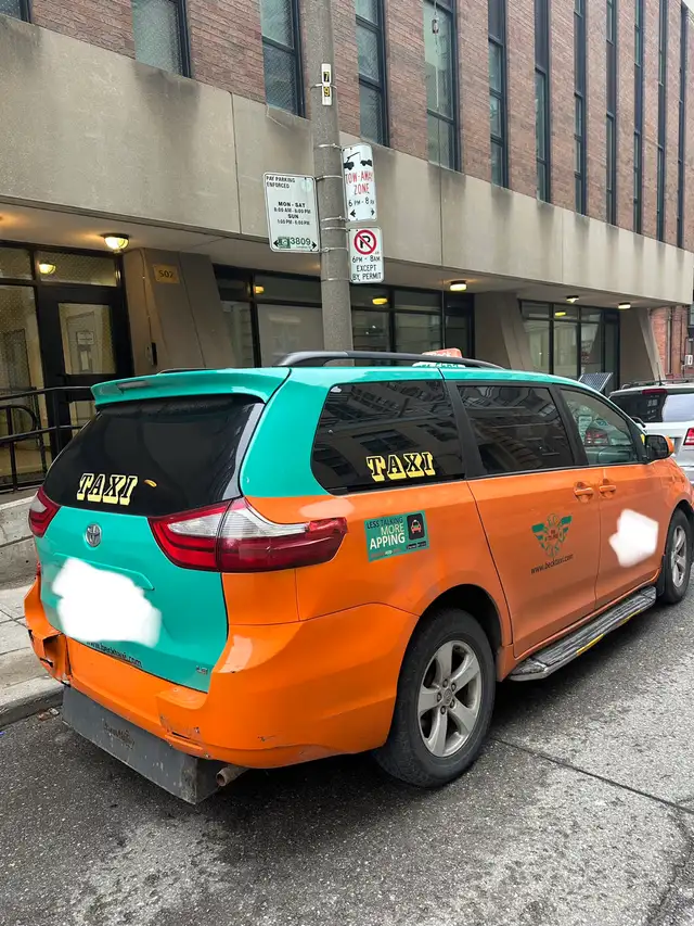 URGENT - 2015 Toyota Sienna Wheelchair Accessible Van