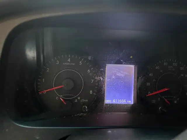 URGENT - 2015 Toyota Sienna Wheelchair Accessible Van - Photo 8