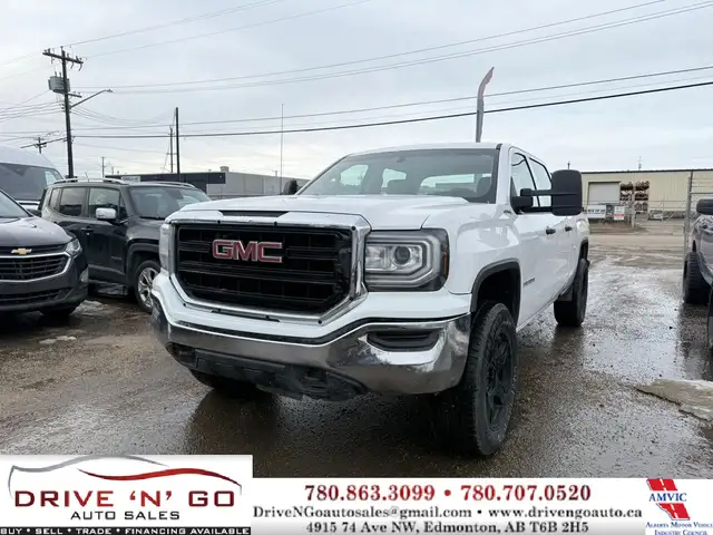 2018 GMC SIERRA 1500 CREW CAB 4X4, 5.3L, V8, Clean Carfax, Back