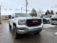 2018 GMC SIERRA 1500 CREW CAB 4X4, 5.3L, V8, Clean Carfax, Back - Photo 3