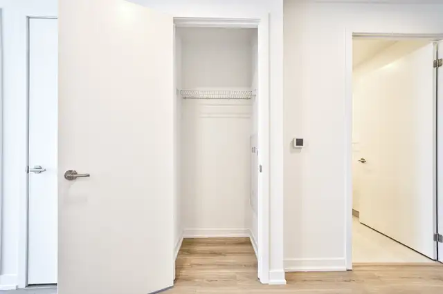 Luxury 1 BED   DEN Condo – The Thornhill, 7950 Bathurst - Photo 4