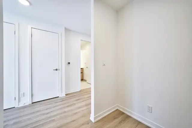 Luxury 1 BED   DEN Condo – The Thornhill, 7950 Bathurst - Photo 7