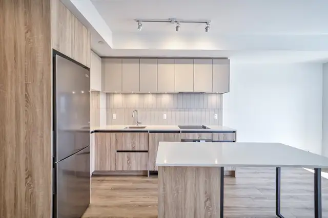 Luxury 1 BED   DEN Condo – The Thornhill, 7950 Bathurst - Photo 9