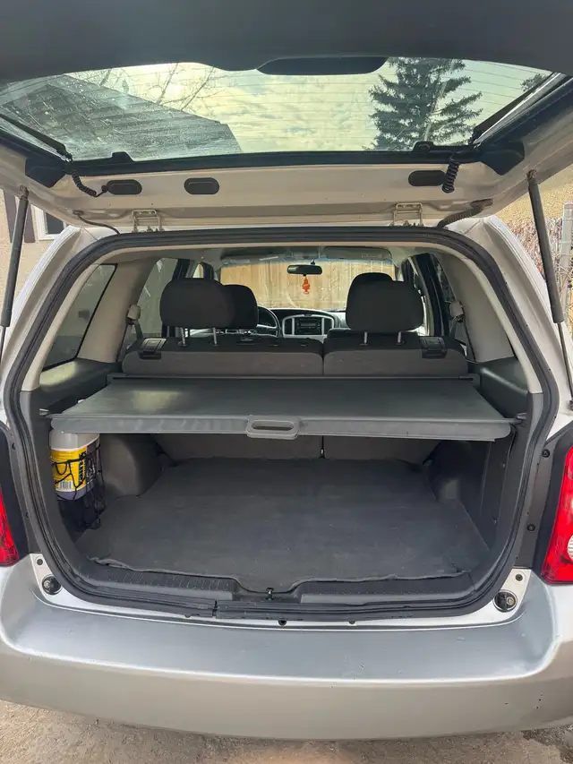 2006 Mazda Tribute AWD - Photo 4