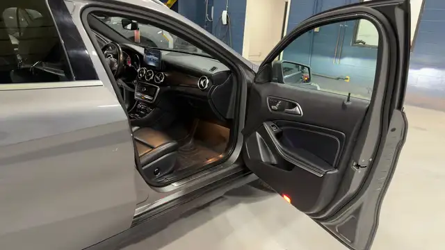 2018 Mercedes-Benz GLA-Class GLA250, Amg Pkg, HID Headlight, Bac - Photo 13