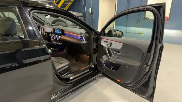 2019 Mercedes-Benz A-Class A 220, Amg Pkg, Sunroof, Heated Seats - Photo 13