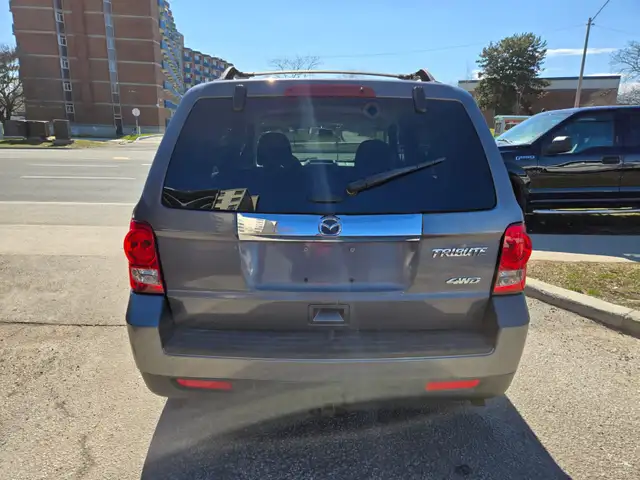 2011 Mazda Tribute AWD V6 Auto GX - Photo 4