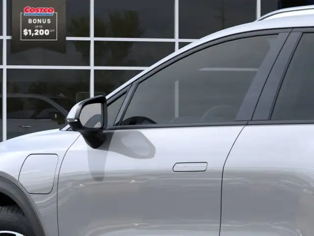 2026 Chevrolet Equinox EV - Photo 12