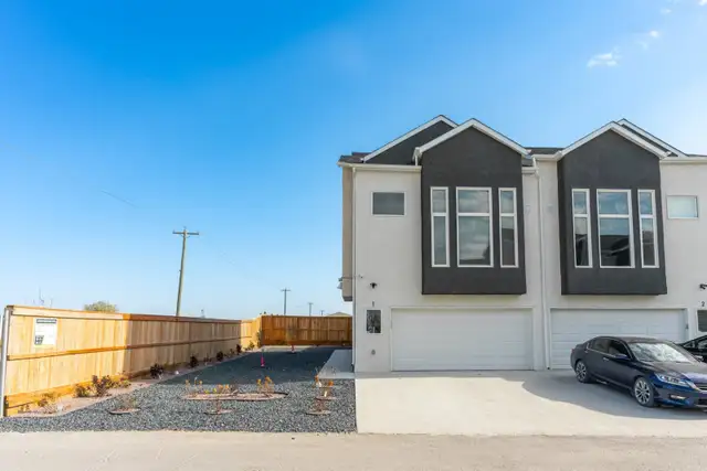 Beautiful newly built 4 bedroom 3 bath house for rent