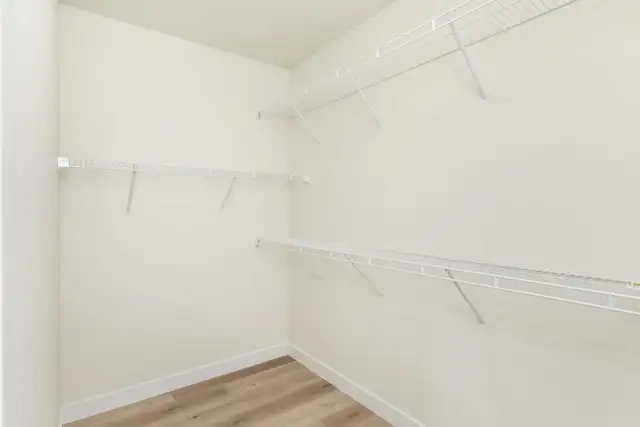 Beautiful newly built 4 bedroom 3 bath house for rent - Photo 13