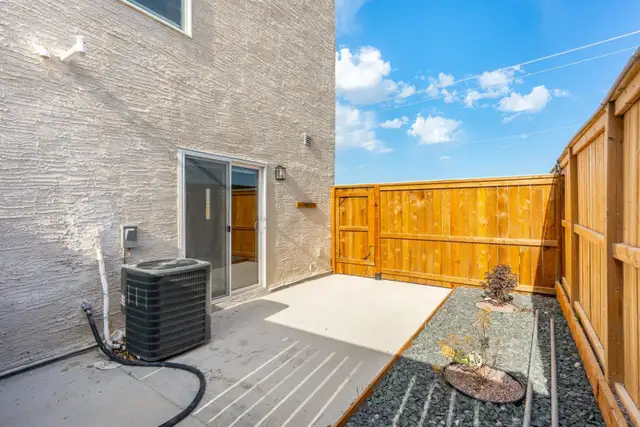 Beautiful newly built 4 bedroom 3 bath house for rent - Photo 22