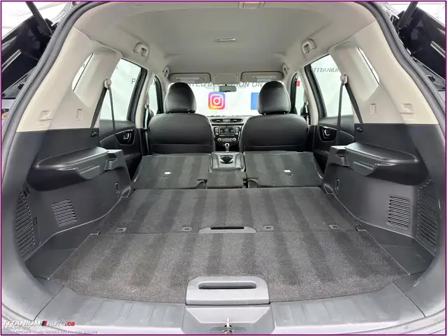 2018 Nissan Rogue AWD-Leather-Apple CarPlay-Camera-Heated Seats- - Photo 36