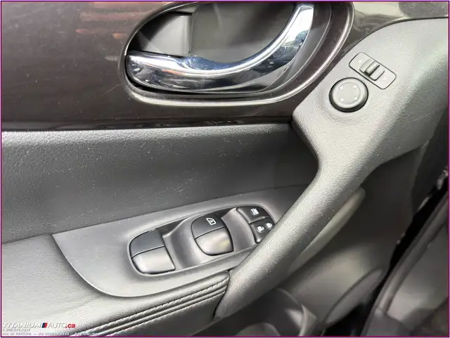 2018 Nissan Rogue AWD-Leather-Apple CarPlay-Camera-Heated Seats- - Photo 51