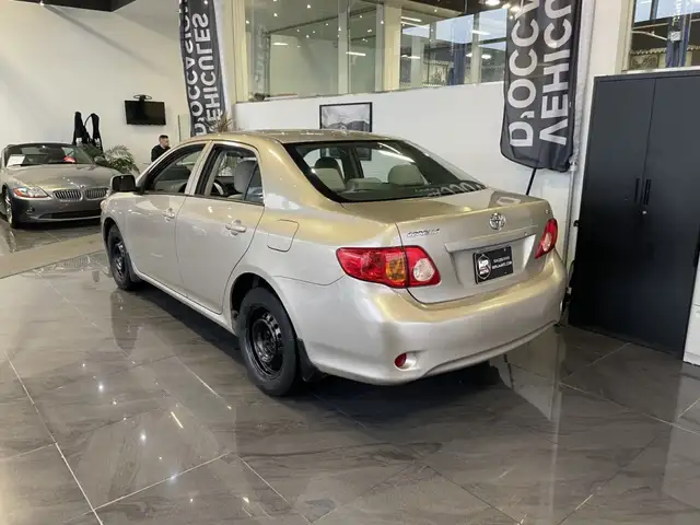 2009 Toyota Corolla CE - Photo 5