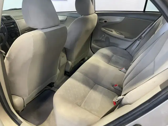 2009 Toyota Corolla CE - Photo 10