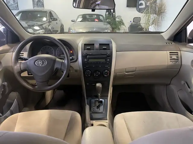 2009 Toyota Corolla CE - Photo 11