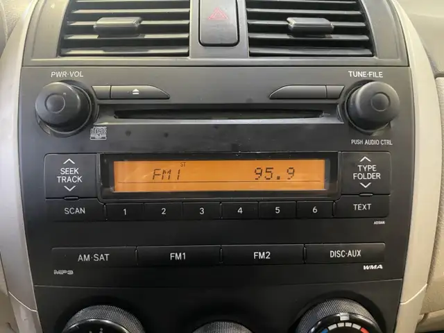 2009 Toyota Corolla CE - Photo 18