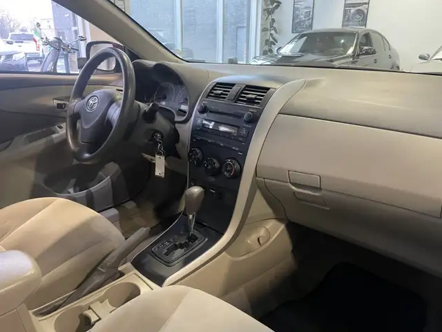 2009 Toyota Corolla CE - Photo 22