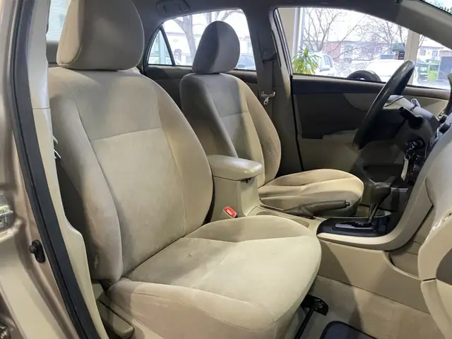 2009 Toyota Corolla CE - Photo 23