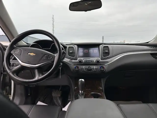 2014 Chevrolet Impala - Photo 11