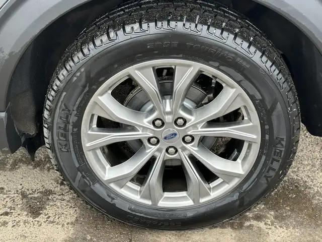 2021 Ford Explorer - Photo 11