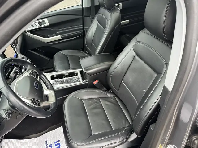 2021 Ford Explorer - Photo 13
