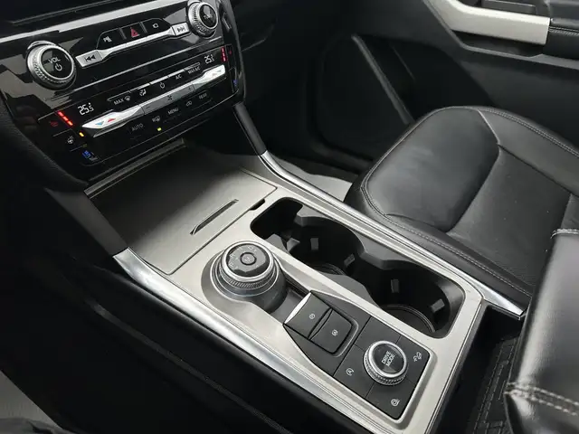 2021 Ford Explorer - Photo 23