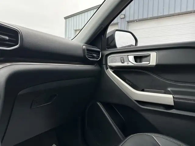 2021 Ford Explorer - Photo 25