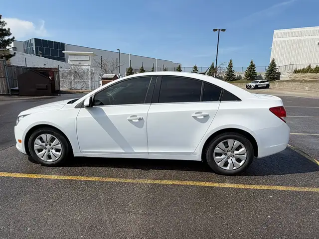 2012 Chevrolet Cruze 4dr Sedan Eco w/1SA - Photo 7