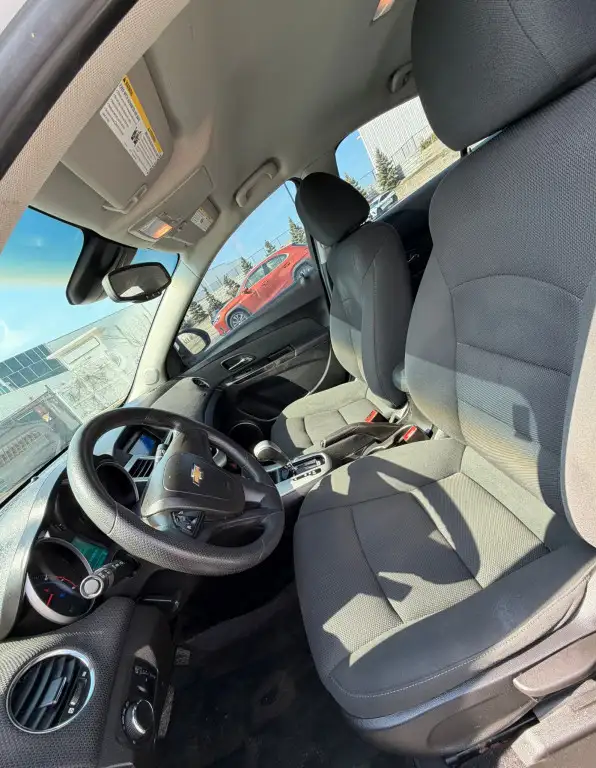 2012 Chevrolet Cruze 4dr Sedan Eco w/1SA - Photo 9