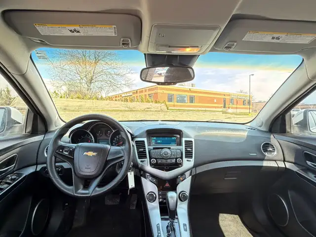 2012 Chevrolet Cruze 4dr Sedan Eco w/1SA - Photo 17