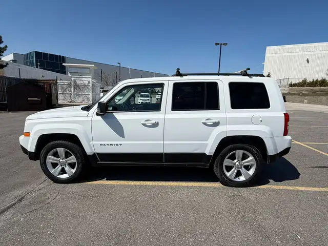 2015 Jeep Patriot Sport 4dr 4x4 CVT - Photo 9