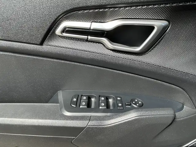 2023 Kia Sportage LX/NAVIGATION/APPLE CARPLAY ANDROID AUTO/BACK - Photo 32