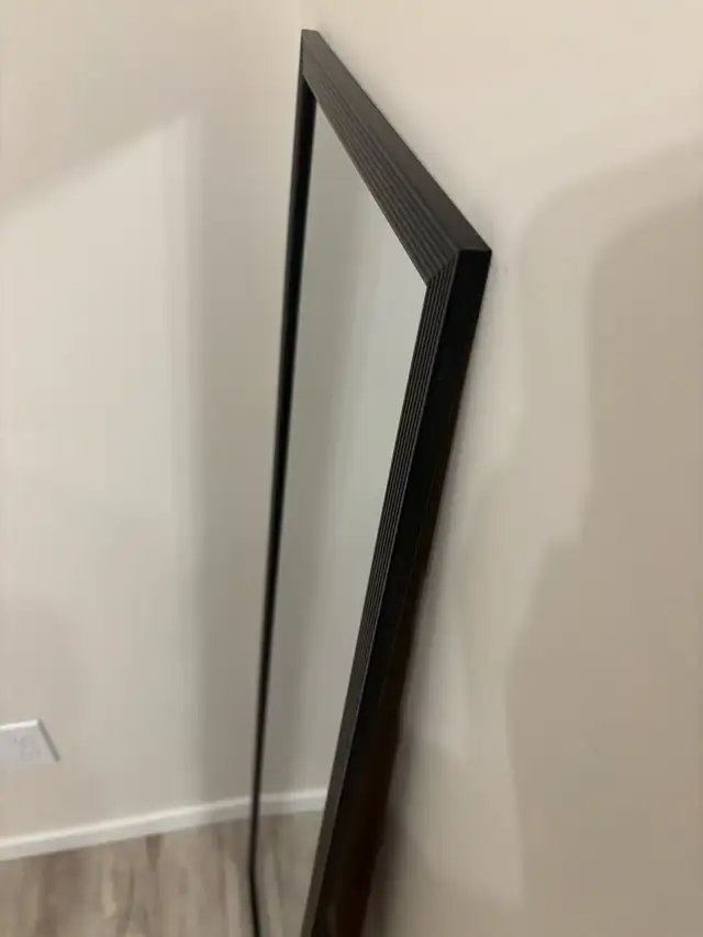 stand up mirror for sale $5 - Photo 5