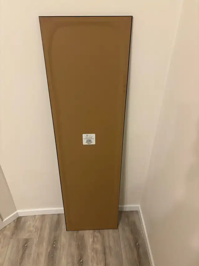 stand up mirror for sale $5 - Photo 6