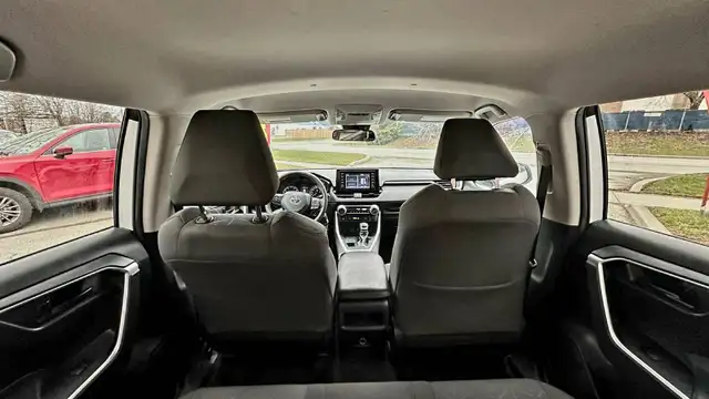 2020 Toyota RAV4 LE AWD - NO ACCIDENTS - HEATED SEATS - ALL WHEE - Photo 7