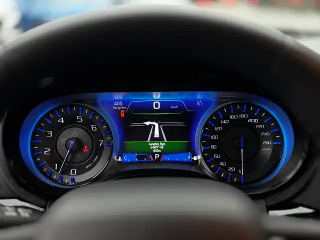 2023 CHRYSLER 300 - Photo 13