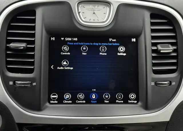 2023 CHRYSLER 300 - Photo 15