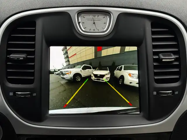 2023 CHRYSLER 300 - Photo 17