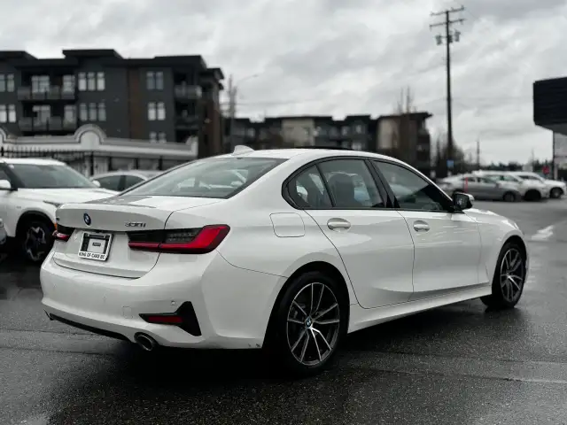 2021 BMW 3 SERIES - Photo 4