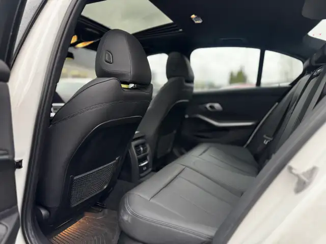 2021 BMW 3 SERIES - Photo 10