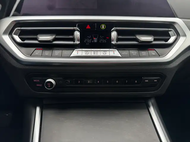 2021 BMW 3 SERIES - Photo 16