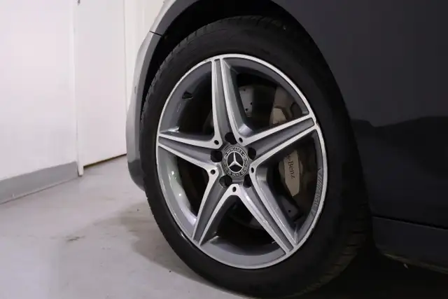 2019 Mercedes-Benz E450 4MATIC | WELL OPTIONED | AMG WHEELS | LO - Photo 12