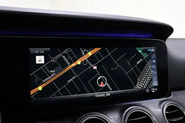 2019 Mercedes-Benz E450 4MATIC | WELL OPTIONED | AMG WHEELS | LO - Photo 16