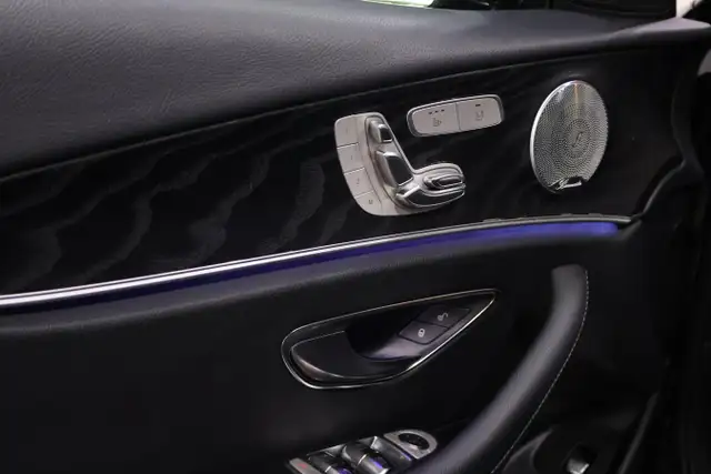 2019 Mercedes-Benz E450 4MATIC | WELL OPTIONED | AMG WHEELS | LO - Photo 22