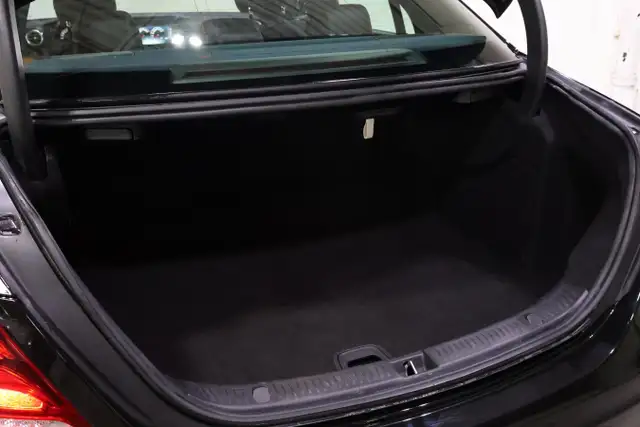 2019 Mercedes-Benz E450 4MATIC | WELL OPTIONED | AMG WHEELS | LO - Photo 27