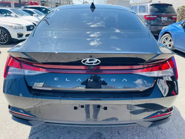 2023 HYUNDAI Elantra SEL - Photo 4